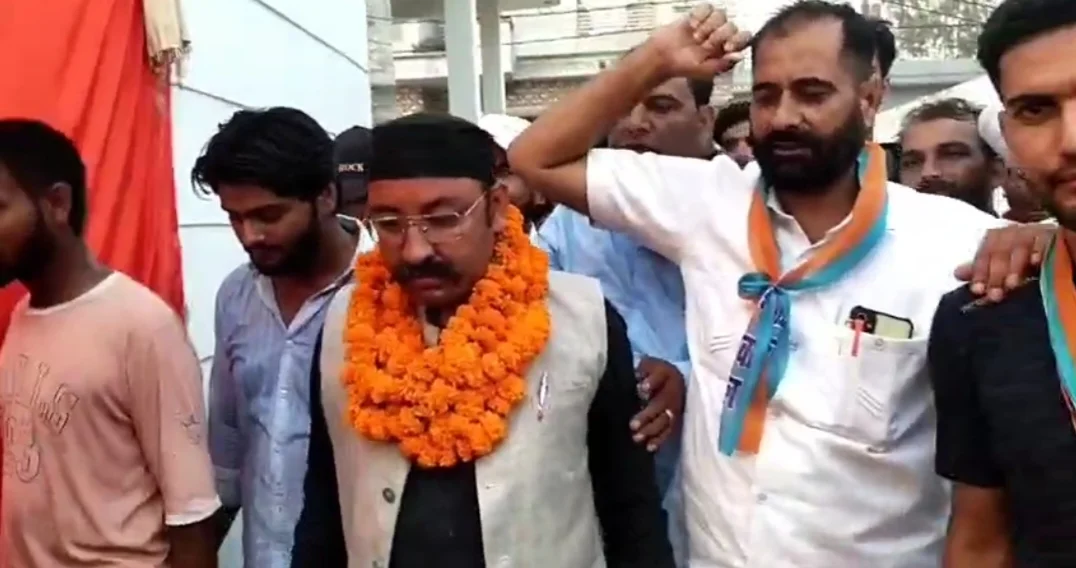 ग्राम ठसका में सुराज सेवा दल का भव्य सदस्यता ग्रहण समारोह, विनोद राणा के नेतृत्व में सैकड़ों लोग संगठन से जुड़े